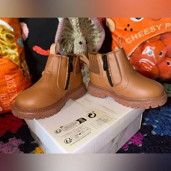 NWT Infant Kids Toddler 6.5 Unisex Brown Boots Zipper Dress Formal Winter Fall - Picture 5 of 6